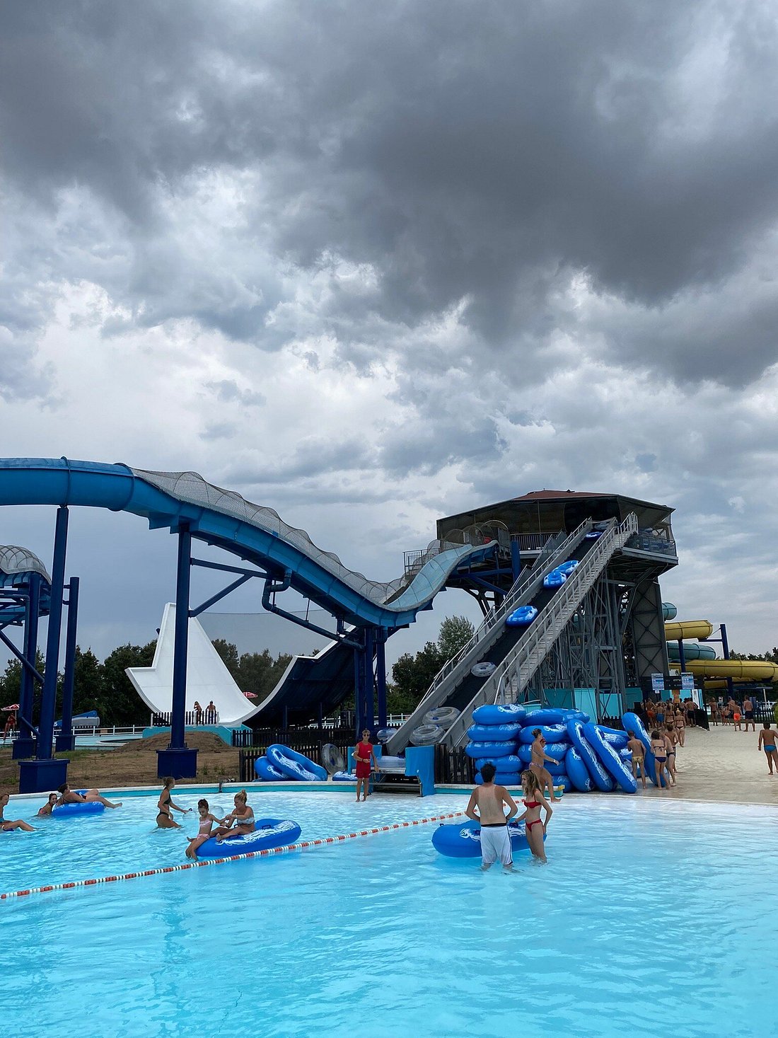 Rio Diablo - water slide at Mirabeach