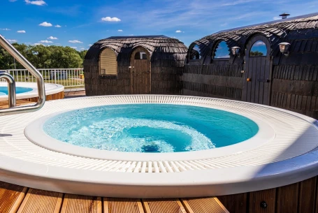 Outdoor Hot Tubs - wellness area at Aura Keskus