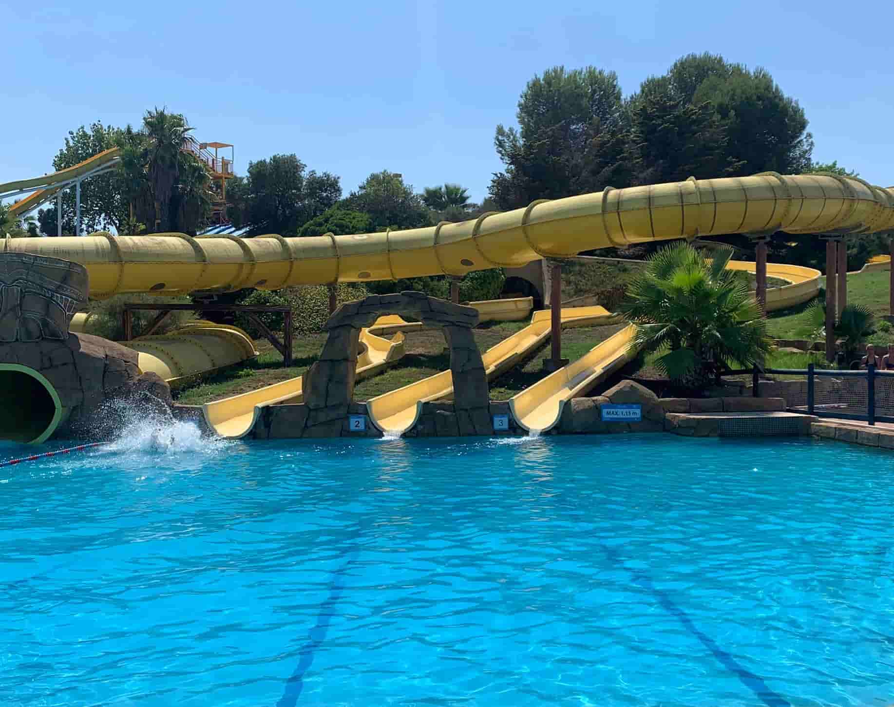 Zig Zag - water slide at Aquopolis Costa Daurada