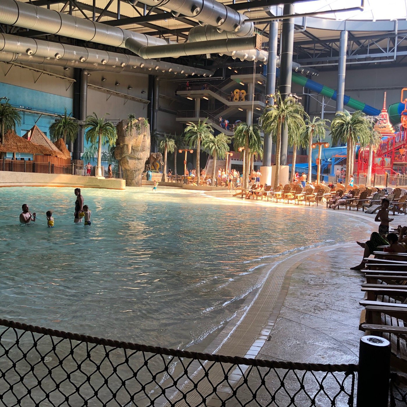 Wave pool - swimming pool at Aquadome Billund
