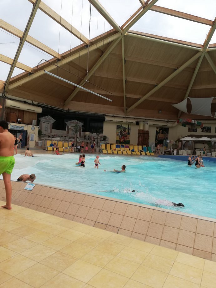 Wave Pool - swimming pool at Kristall Palm Beach