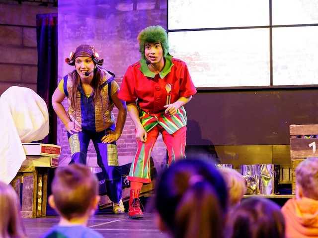 Orry&Friends - activity zone at Center Parcs Les hauts de bruyeres: Friends Show