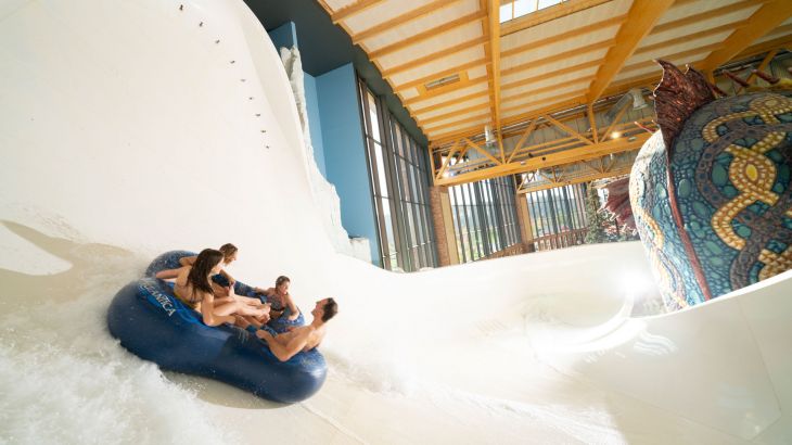 Vinter Rytt - water slide at Rulantica