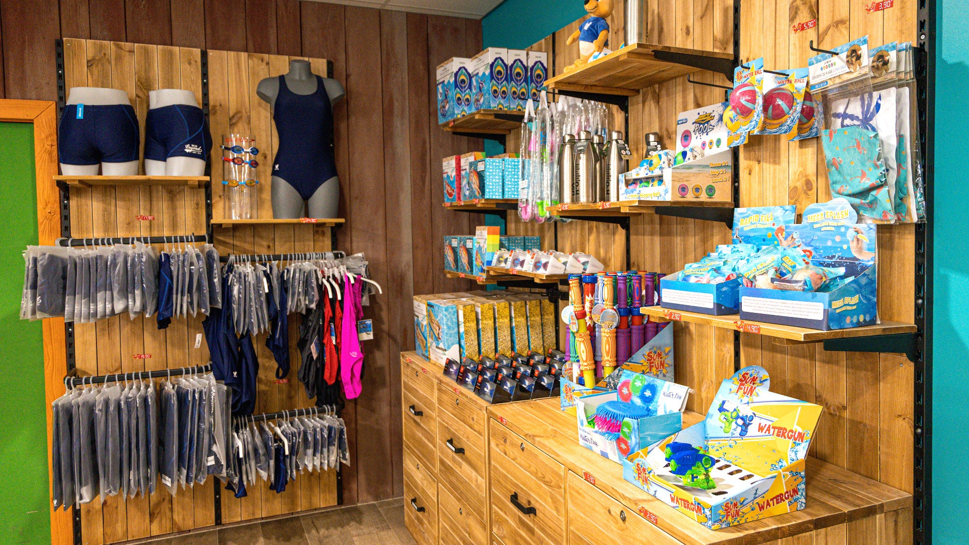 Aqualibi shop - store at Aqualibi