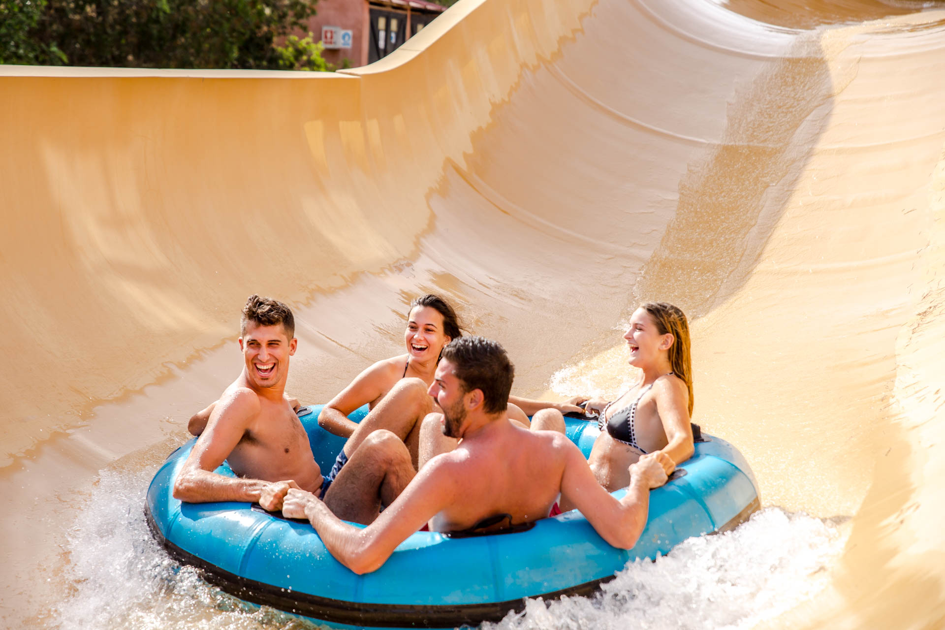 Photowest - service area at Western Water Park