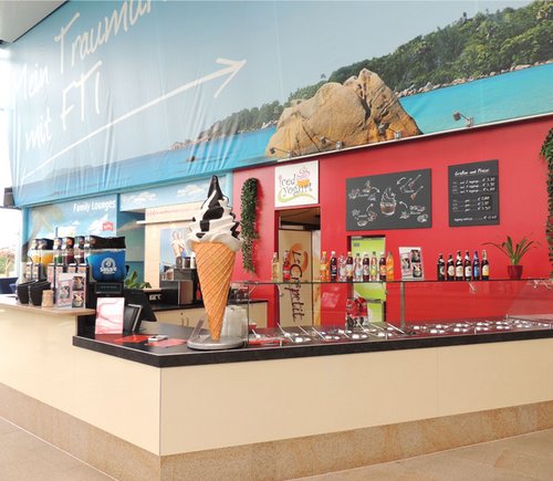 Frozen Yoghurt - restaurant (bistro) at Therme Erding