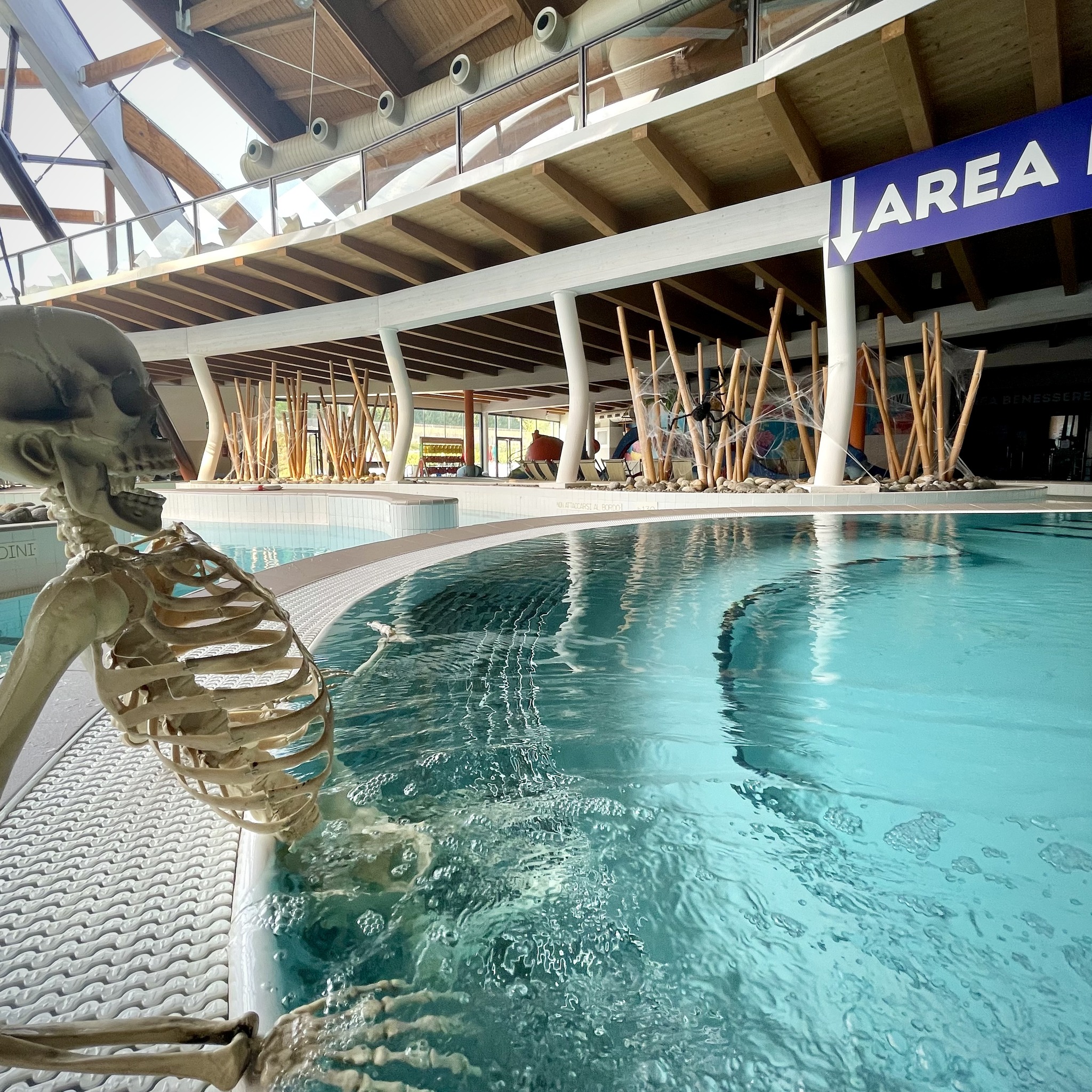 Hydro Fun - swimming pool at Acquaworld