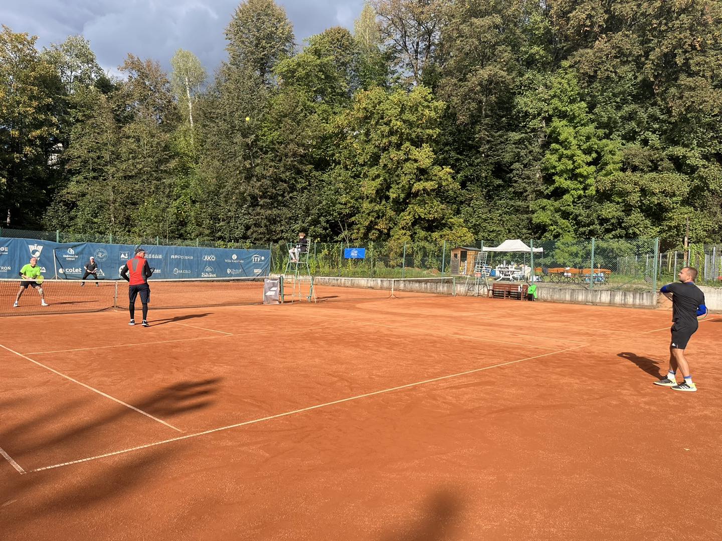 Tennis Court - service area at Baseny Wisła