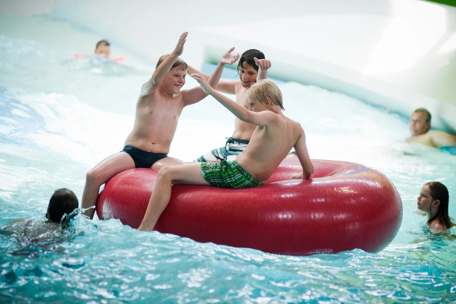 Wave pool - swimming pool at Sonnentherme Lutzmannsburg