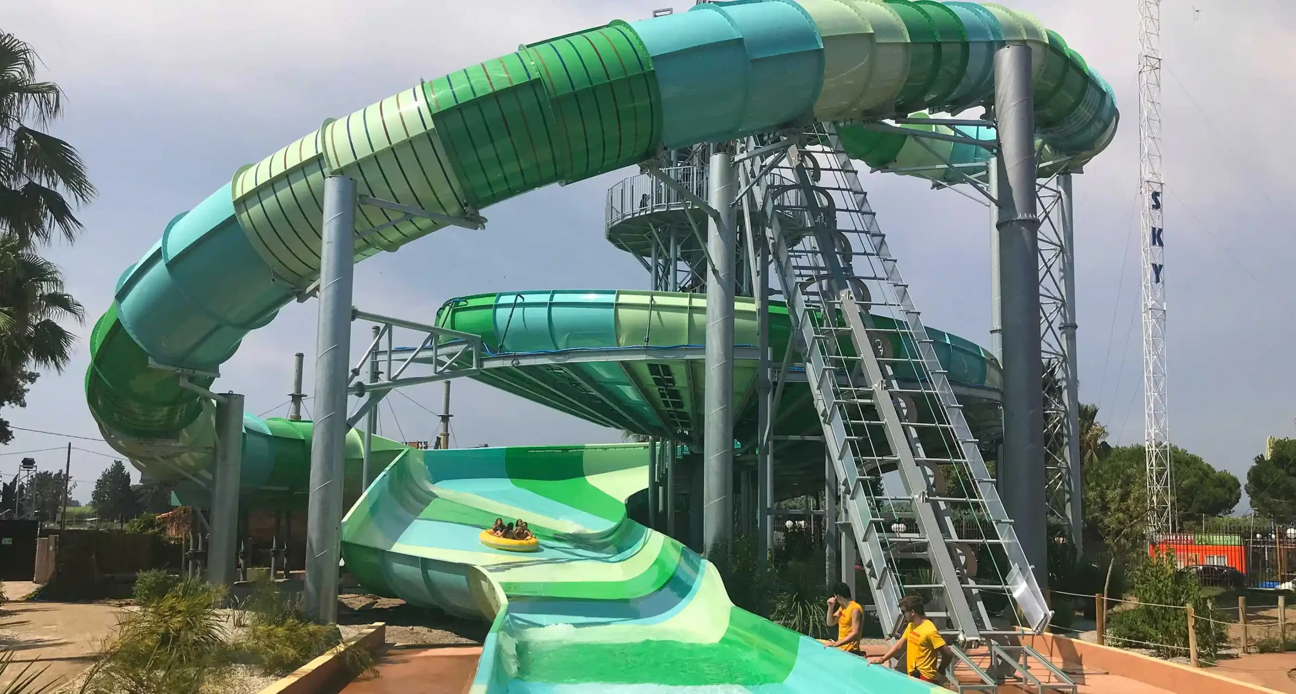 Vertigo - water slide at Aqualand Fréjus