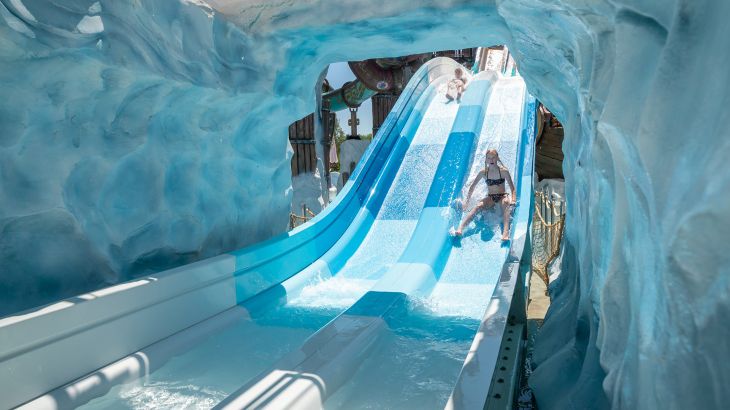 Vågorrok - water slide at Rulantica