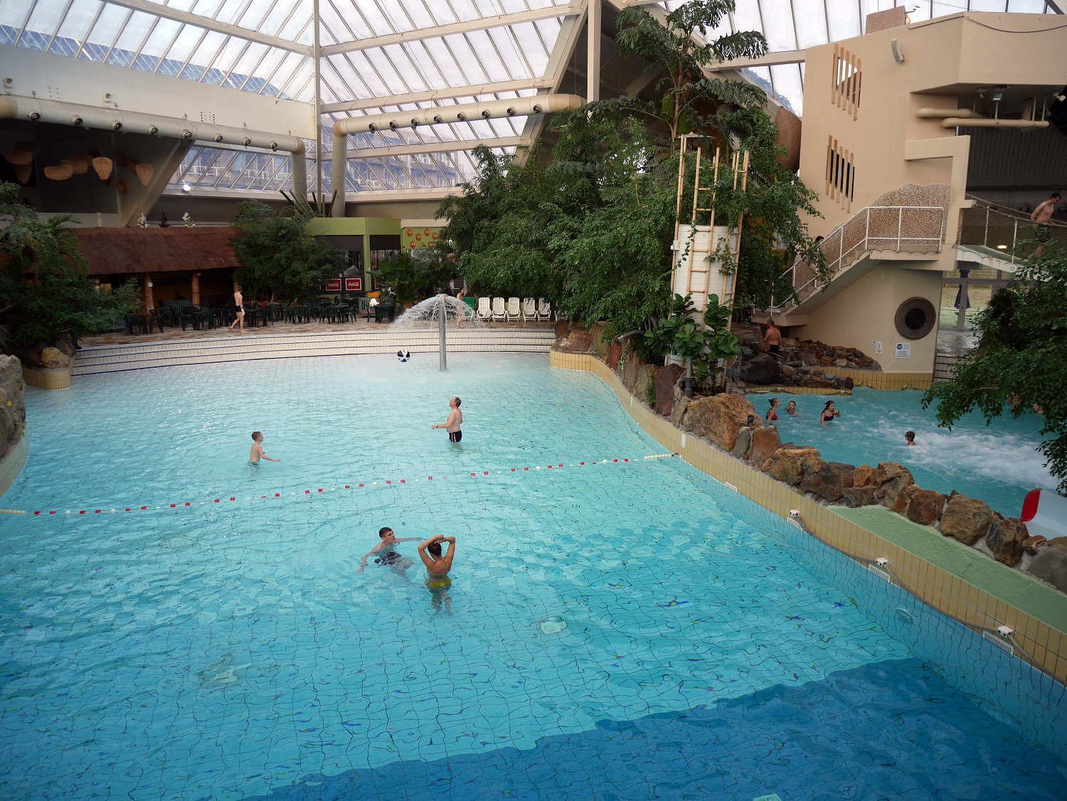 Main Pool - swimming pool at Sunparks Kempense Meren