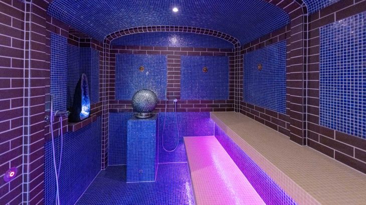 Steam bath "Damp Huset" - wellness area at Rulantica