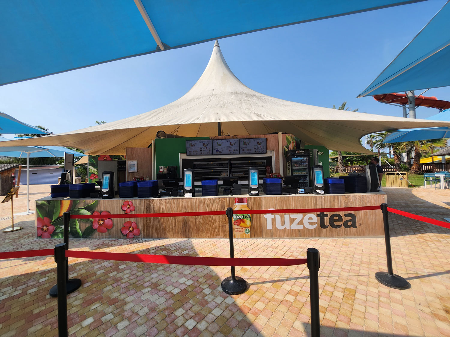 La Piscine - restaurant (bistro) at Aquasplash Antibes