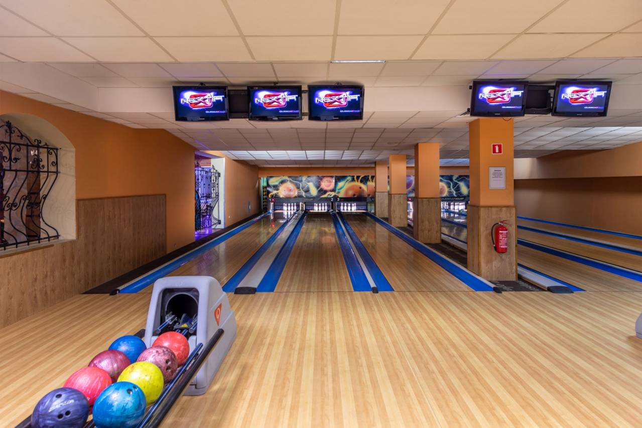 Bowling - activity zone at Sandra SPA Karpacz