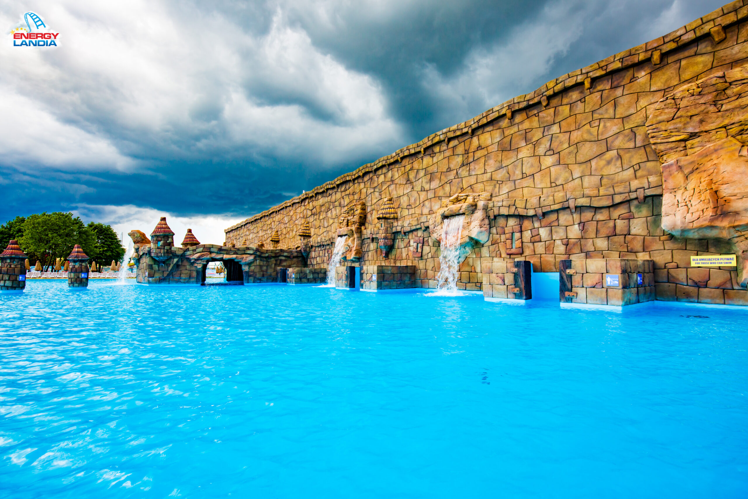 Adult tropical pool - swimming pool at Energylandia Water Park Zone