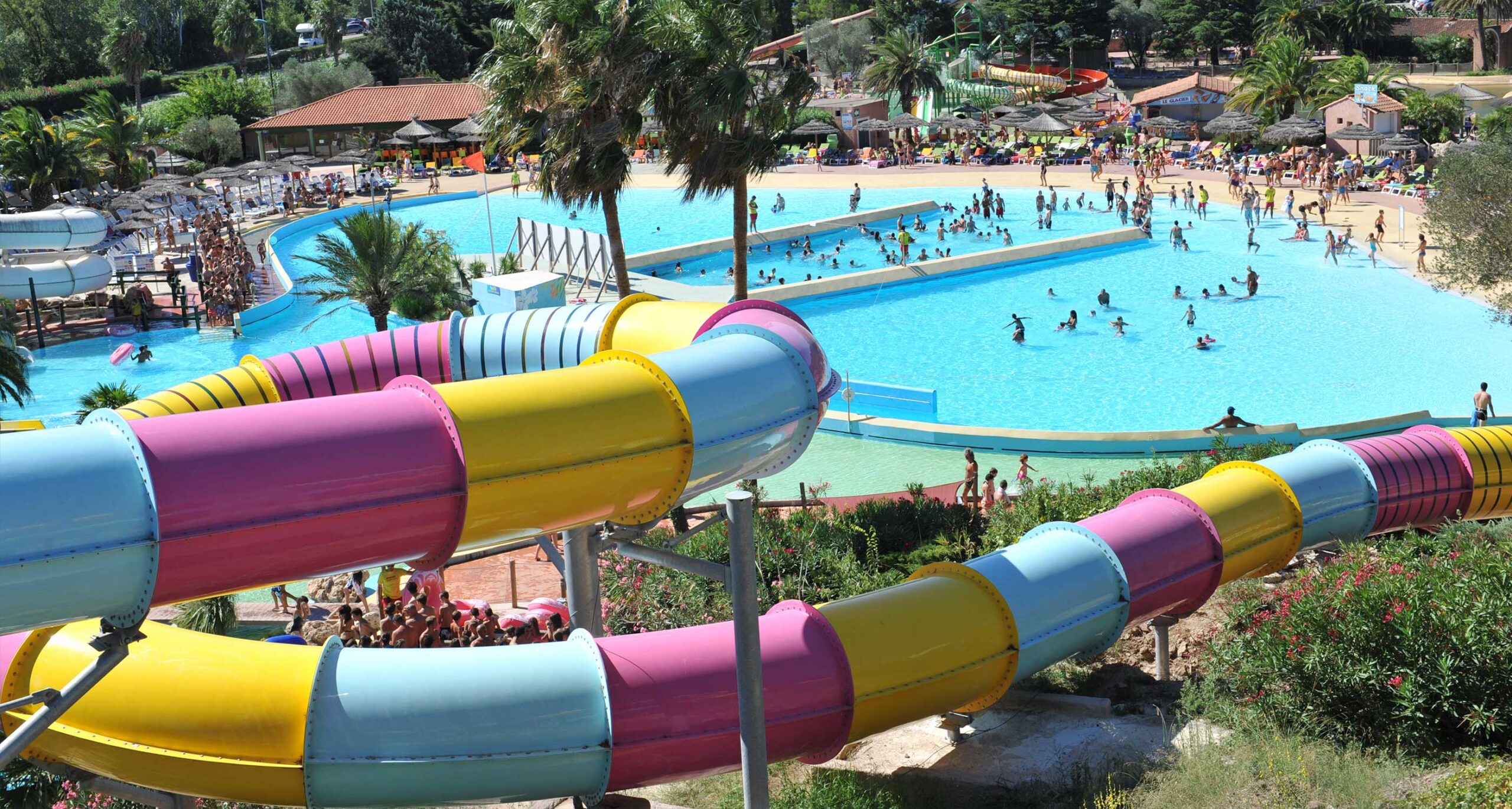 Surf Beach - swimming pool at Aqualand Fréjus