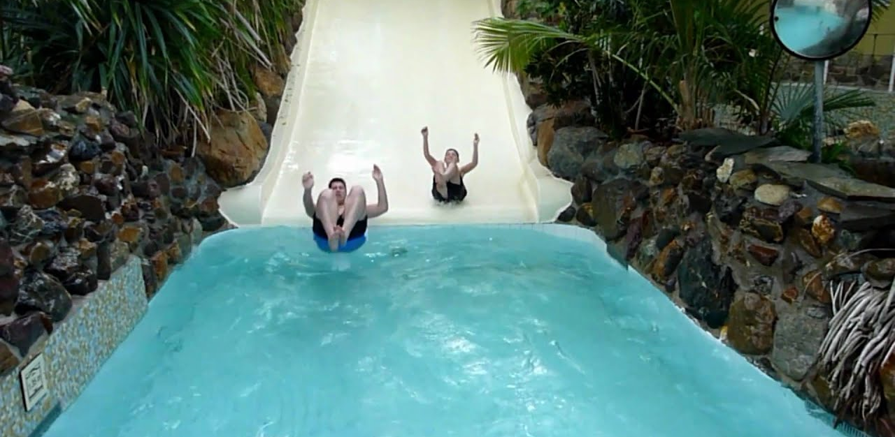 Familieglijbaan - water slide at Center Parcs De Vossemeren