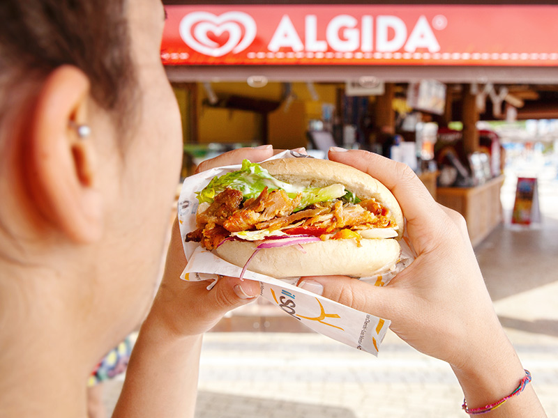 Cayo Chico - restaurant (bistro) at Mirabeach