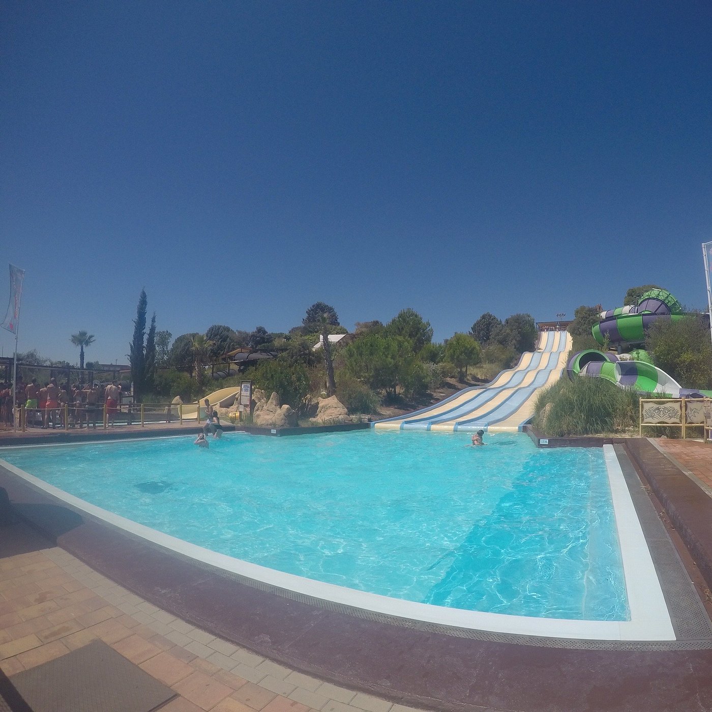 Pistas blandas - water slide at Aquópolis Villanueva de la Cañada