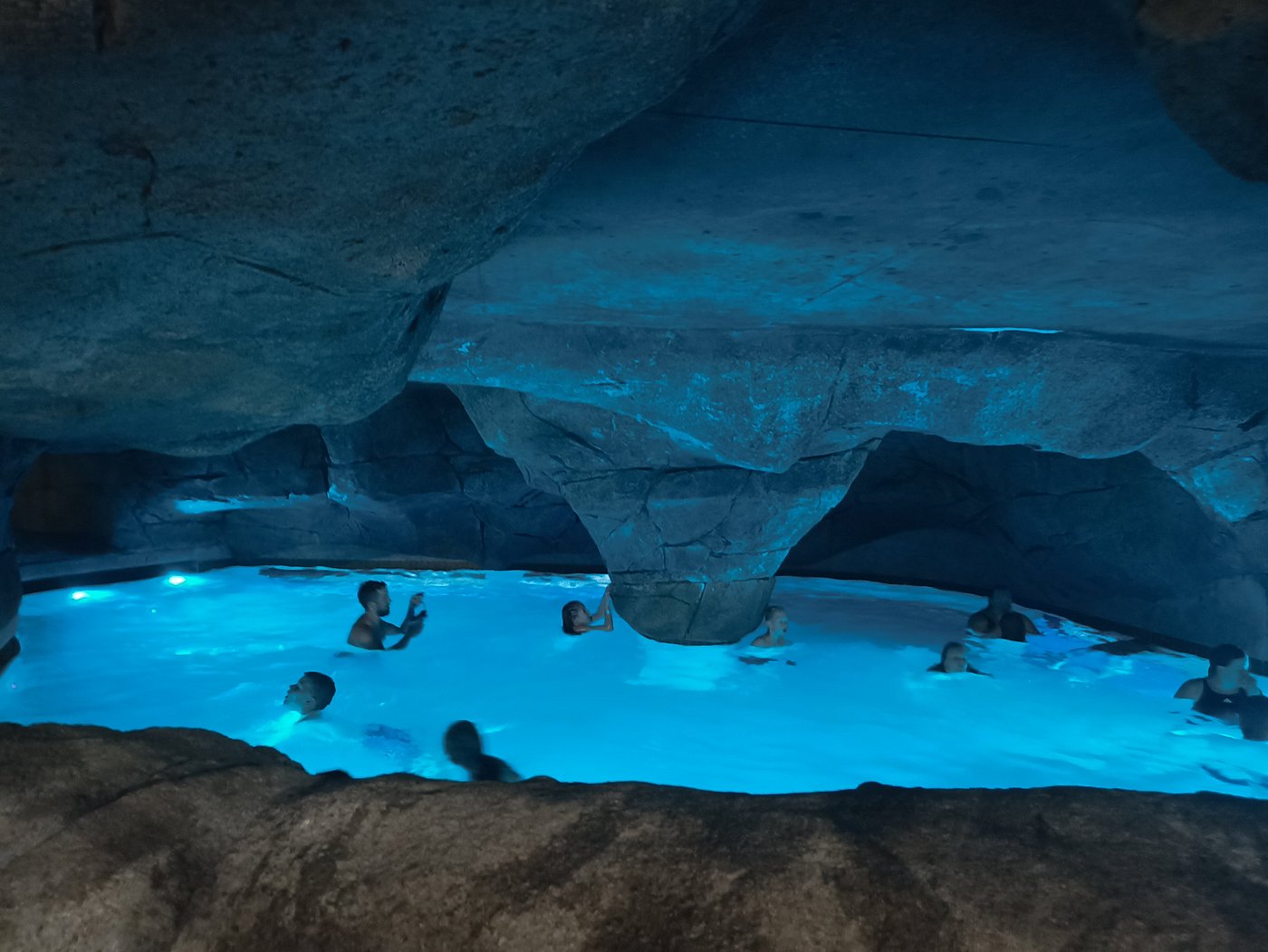 Cave pool - swimming pool at Aquadome Billund