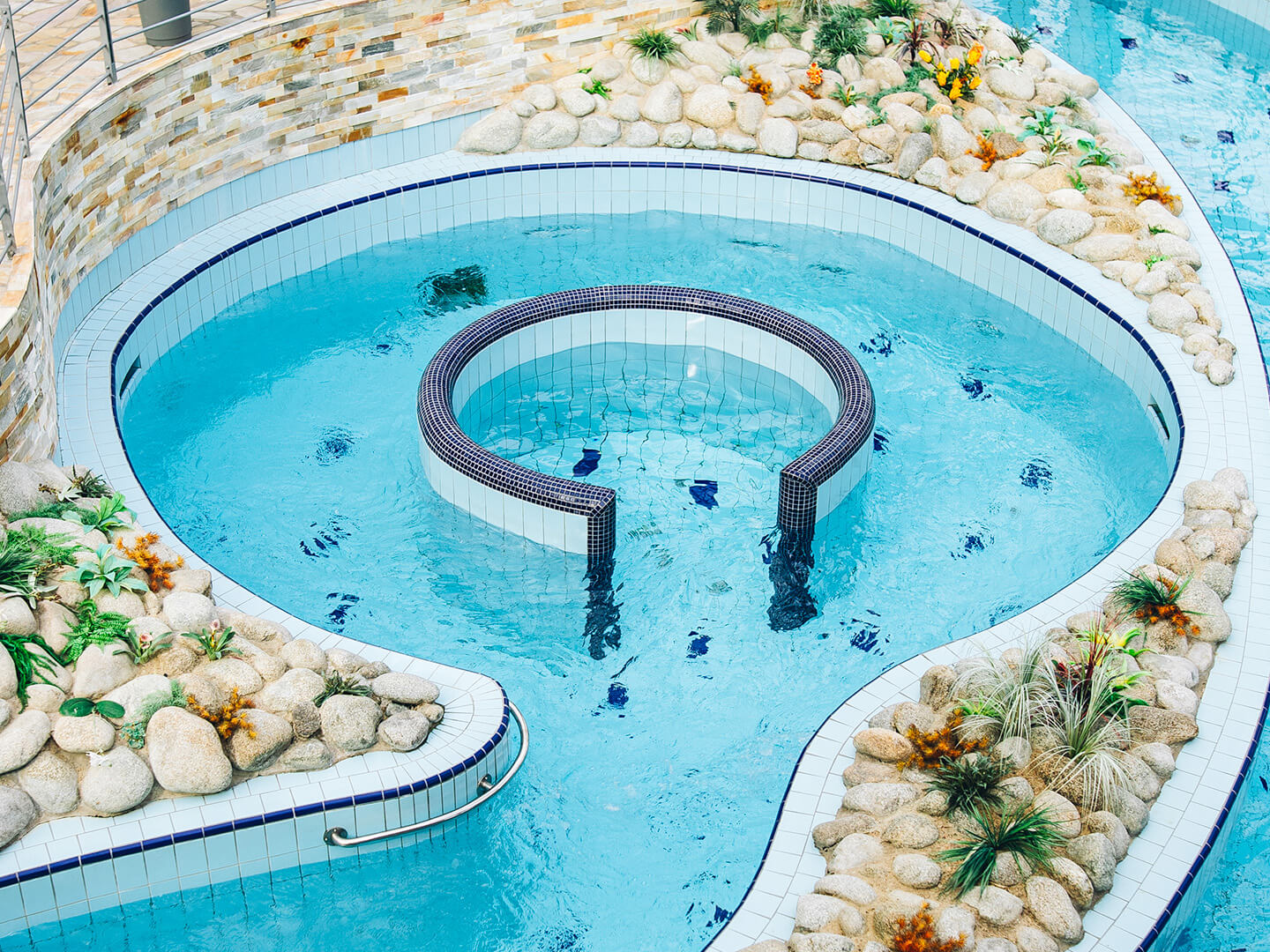 Wave Breaker - swimming pool at Aquapalace Prague