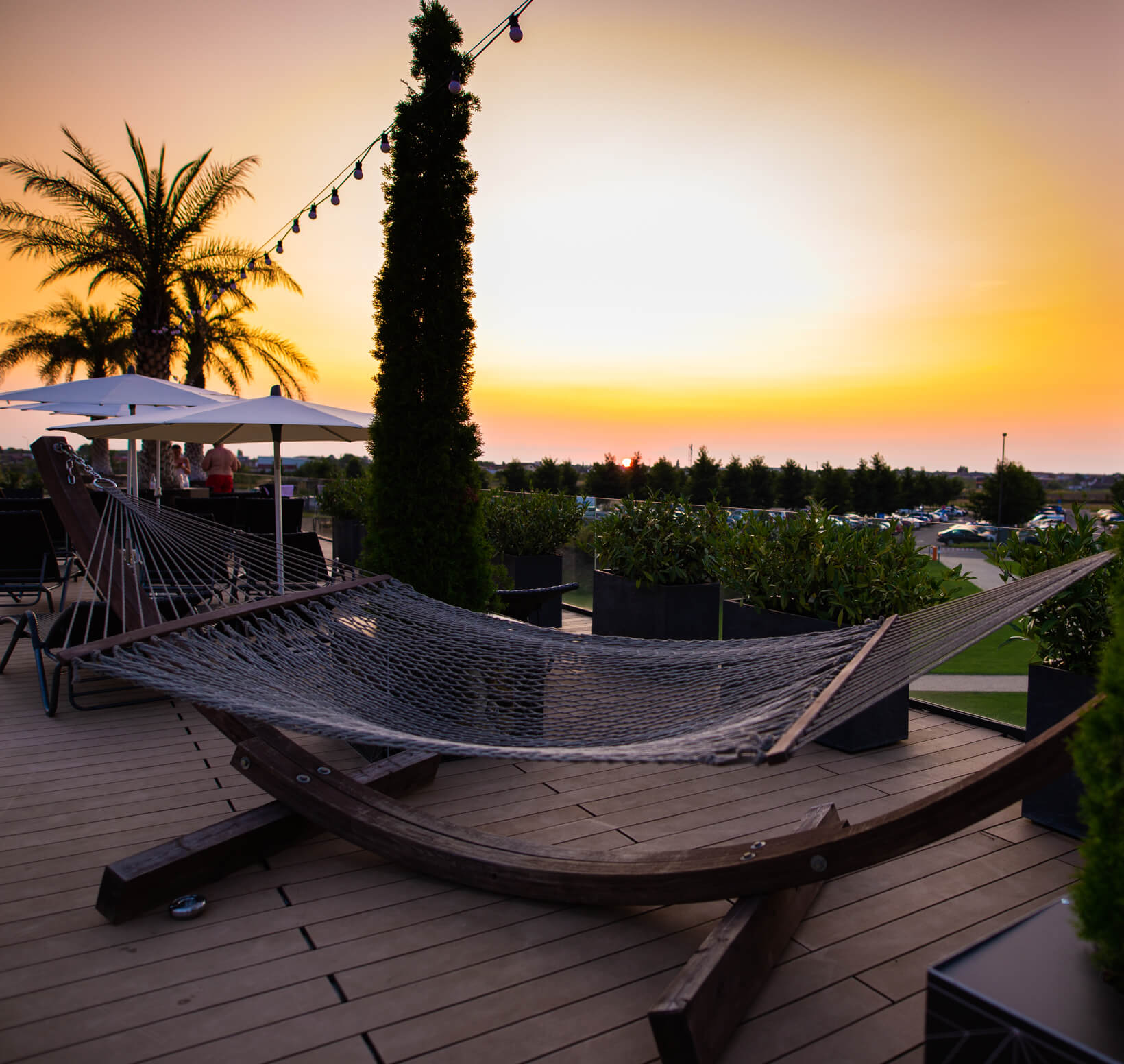 Sunset lounge - activity zone at Therme Bucharest