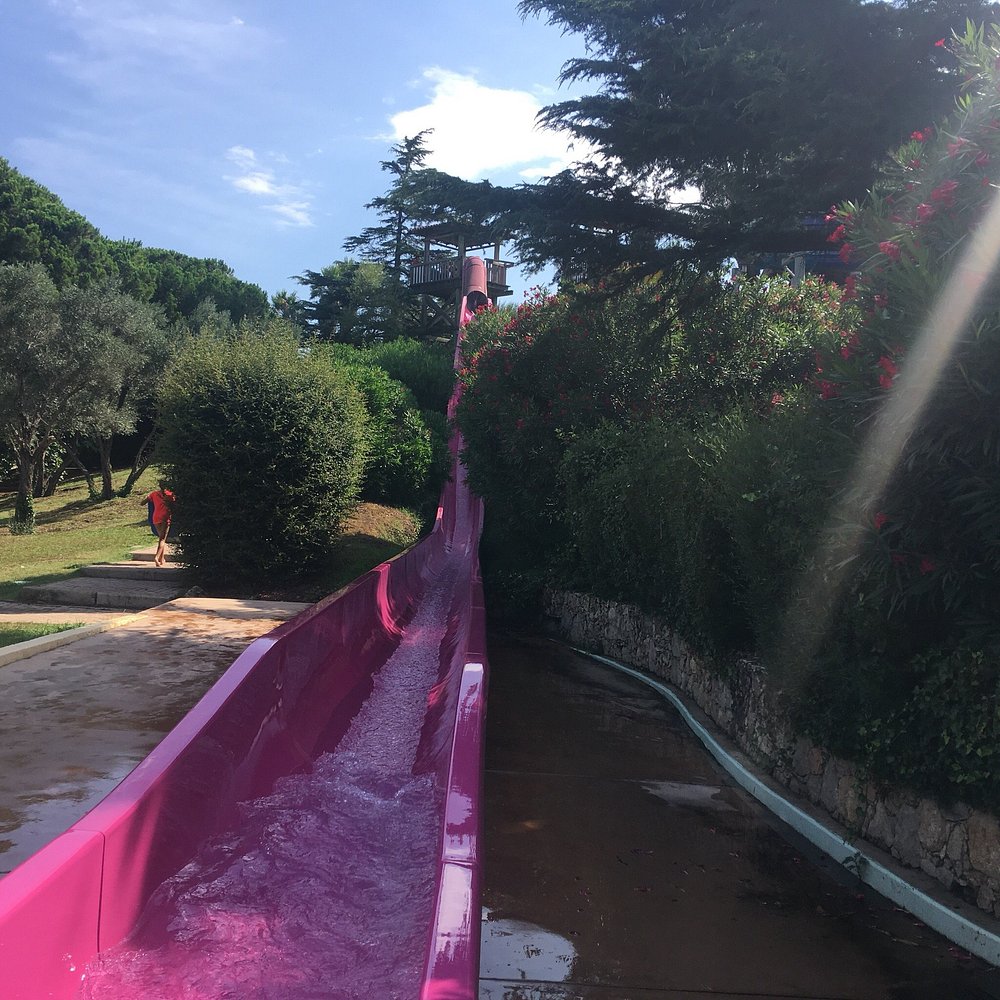 Niagara - water slide at Aqualand Fréjus