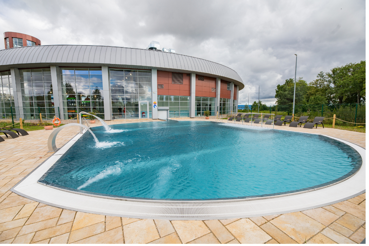 Outdoor Saline Pool - swimming pool at Aquapark Trzy Fale