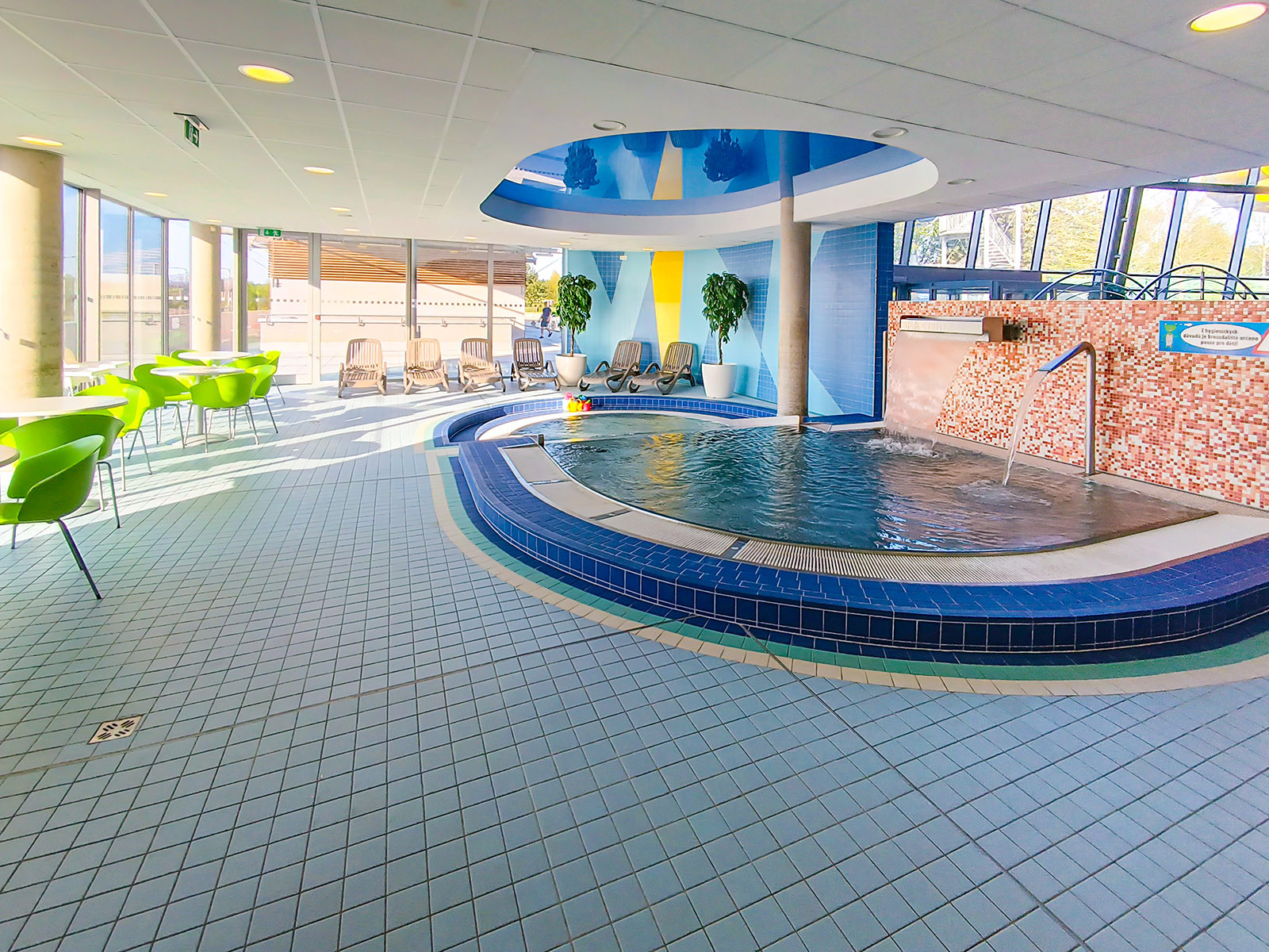 Children"s Indoor Paddling Pool - swimming pool at Aquapark Olomouc
