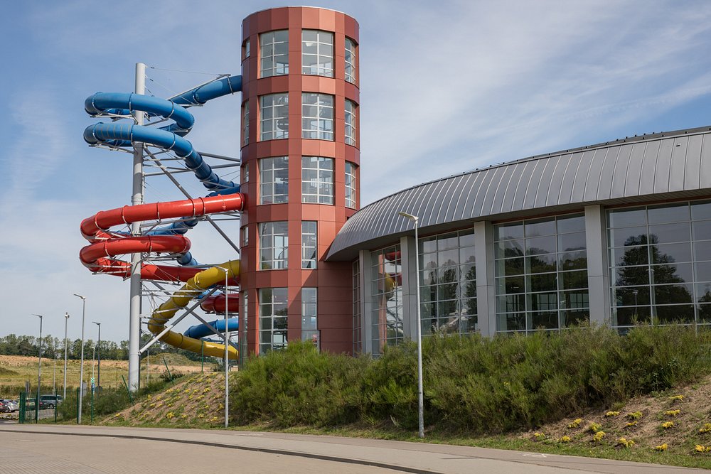 Black Hole Mega Slide - water slide at Aquapark Trzy Fale