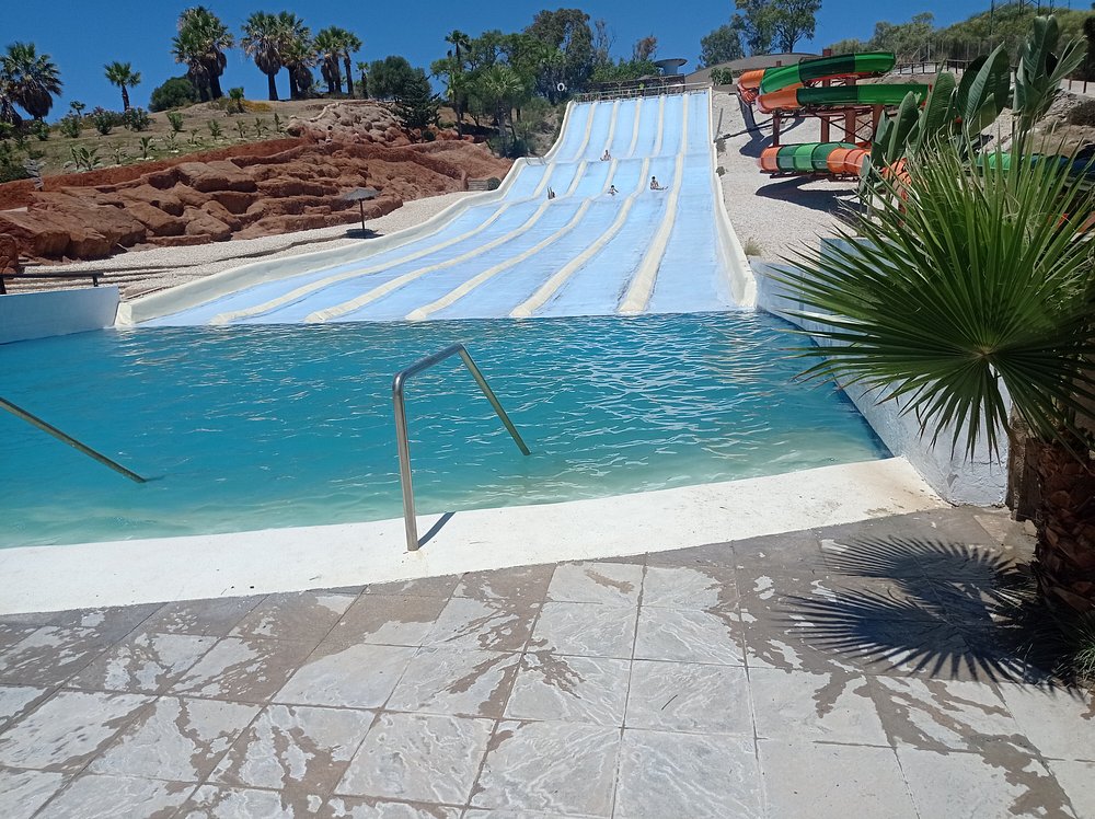 Crazy Race - water slide at Aqualand Bahía de Cádiz