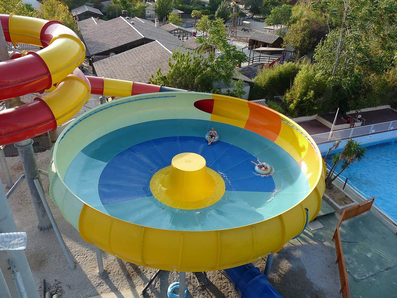 Spaceboat - water slide at Aquasplash Antibes