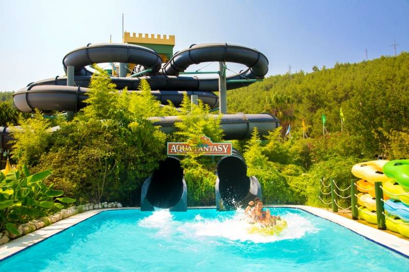 Black Knights - water slide at Aqua Fantasy Aquapark