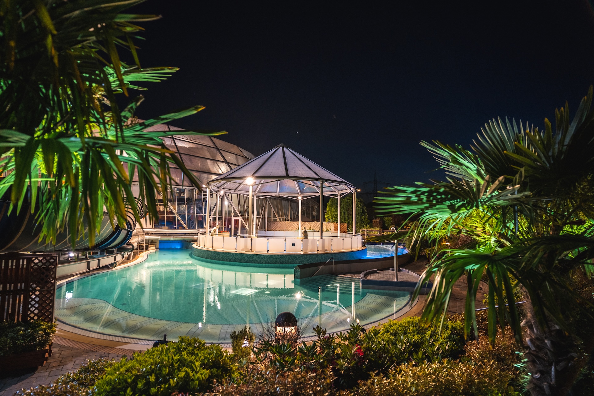Outdoor Pool - swimming pool at Aqualand Cologne
