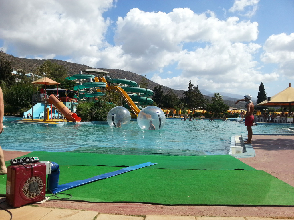 W.O.W Balls - activity zone at Acqua Plus