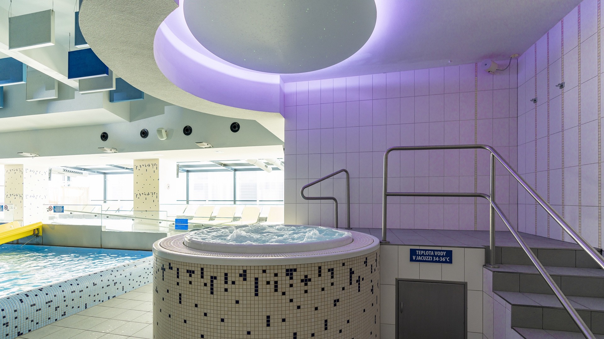 Whirlpool Treasure Island - swimming pool at AquaCity Poprad