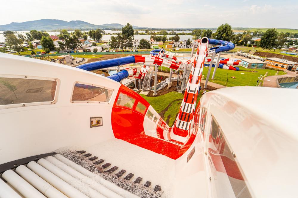 High Five - water slide at Aqualand Moravia