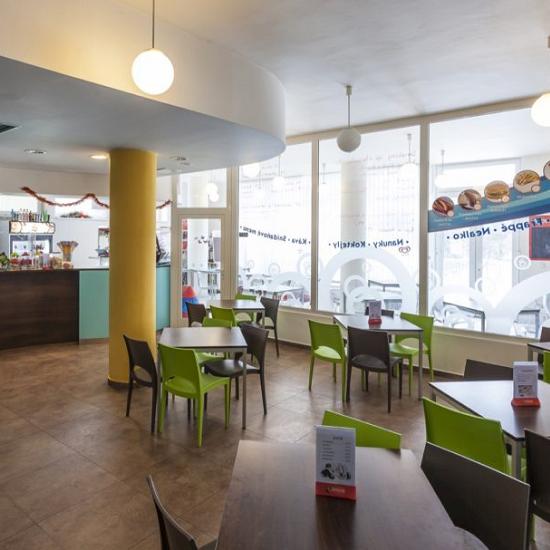 Aqua Bistro - restaurant (bistro) at Vodni Svet Sareza