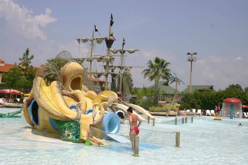 Octopus - water slide at Aqua Fantasy Aquapark