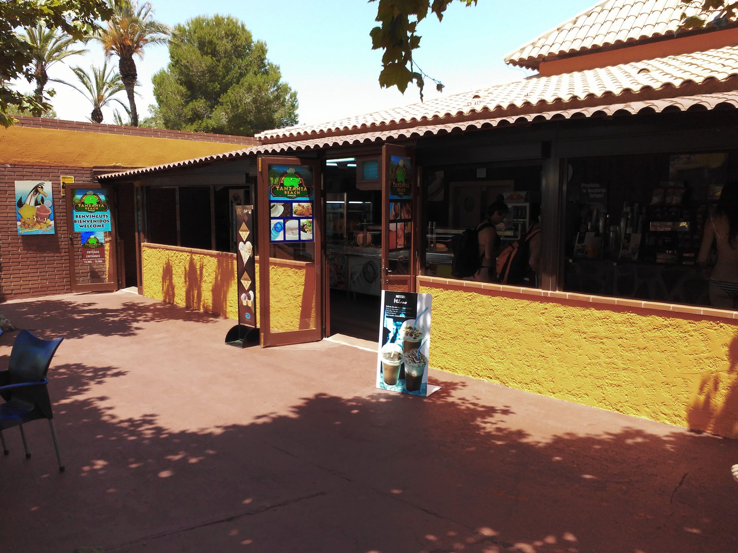 Fast Food - restaurant (bistro) at Aqualeón 