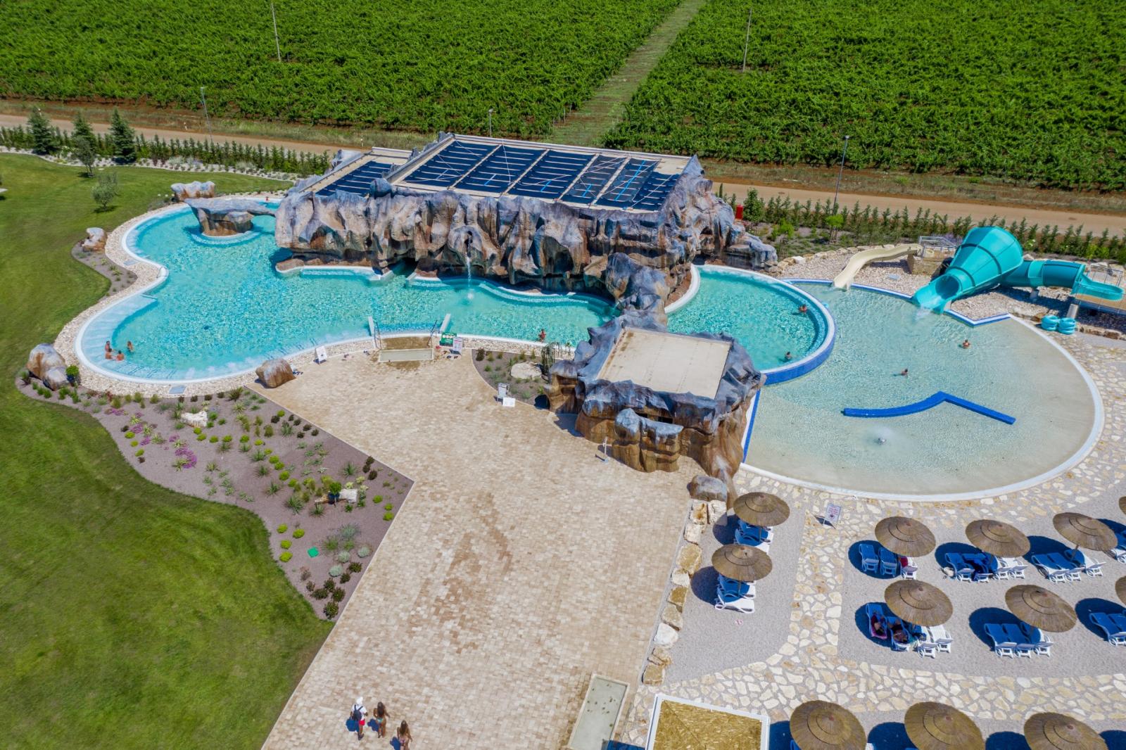 Crocodile bay - swimming pool at Aquacolors