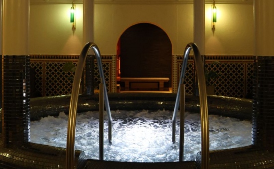 Jacuzzi Under The Stars - wellness area at Aquapark Wrocław