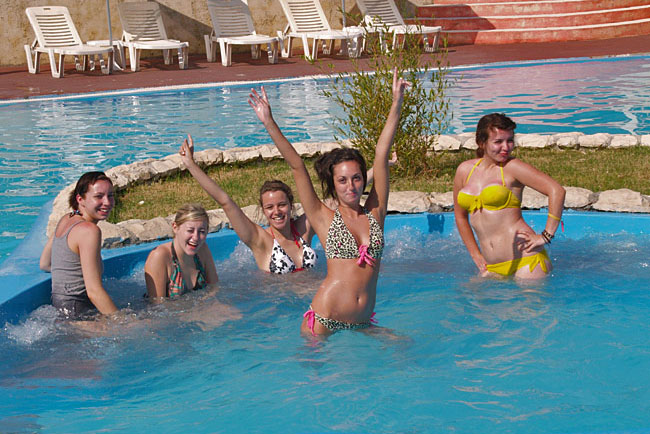 Reception Pool / Jacuzzi - swimming pool at Zante Water Village
