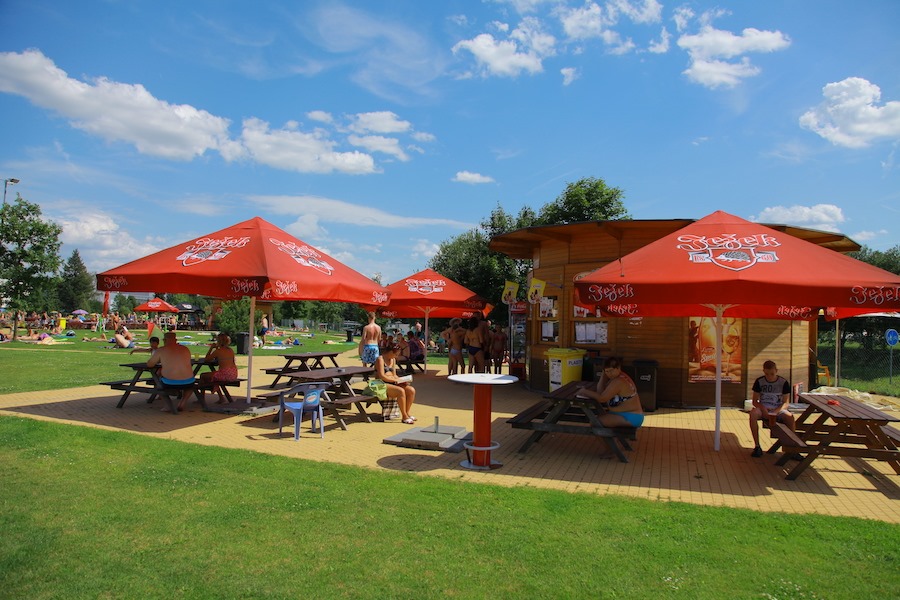 Summer Restaurant With Terrace - restaurant (bistro) at Vodní Ráj