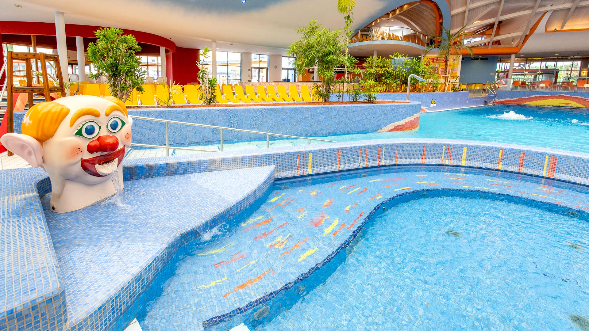 Clown-Pool - swimming pool at H2O Hotel-Therme-Resort