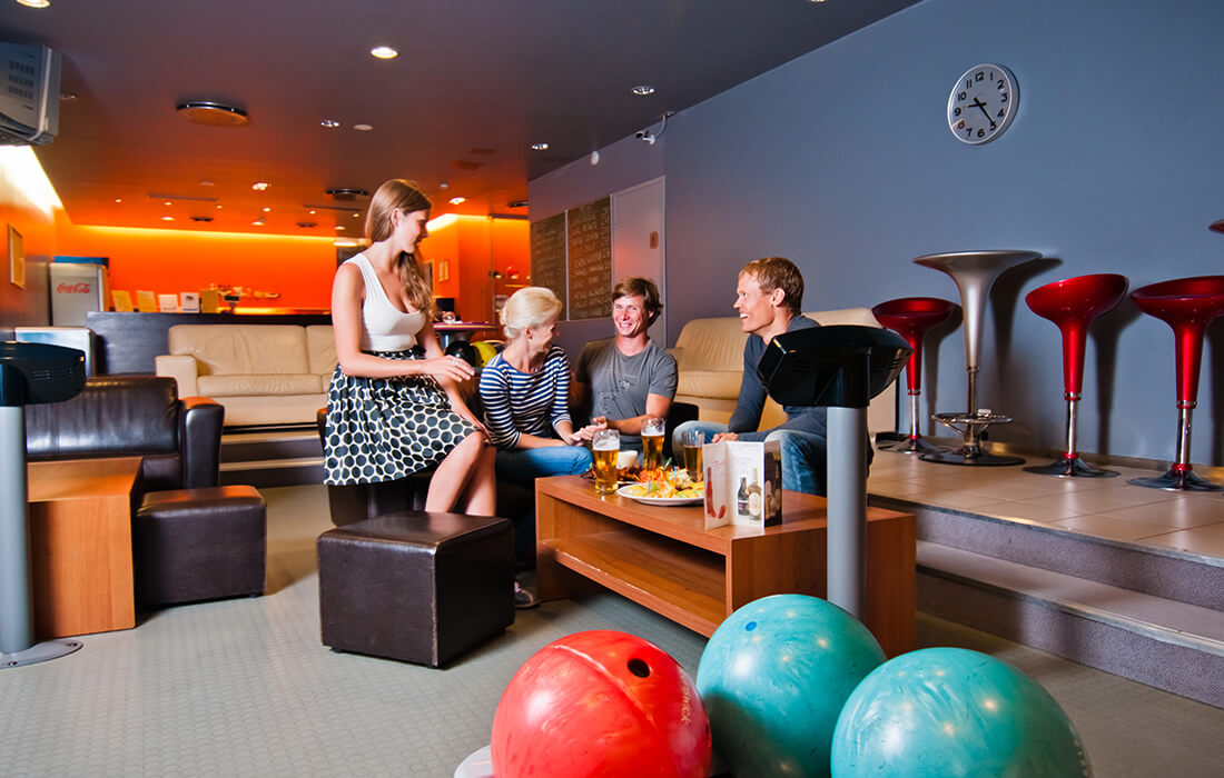 Bowling Bar - restaurant (bistro) at Pärnu Tervise Paradiis
