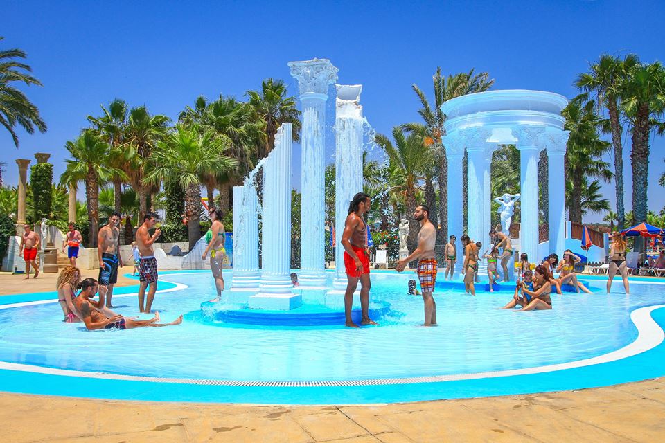 Delphin Children’s Pool - swimming pool at WaterWorld Themed Waterpark
