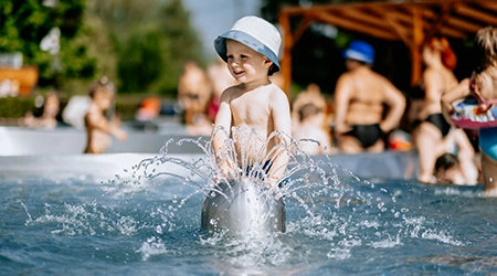 Outdoor Children"s Pool - swimming pool at Aquapark Olešná