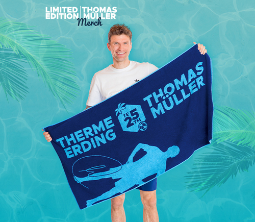 Therme Erding x Thomas Müller Merch - service area at Therme Erding: „Therme Erding x Thomas Müller“ bathing towel blue

